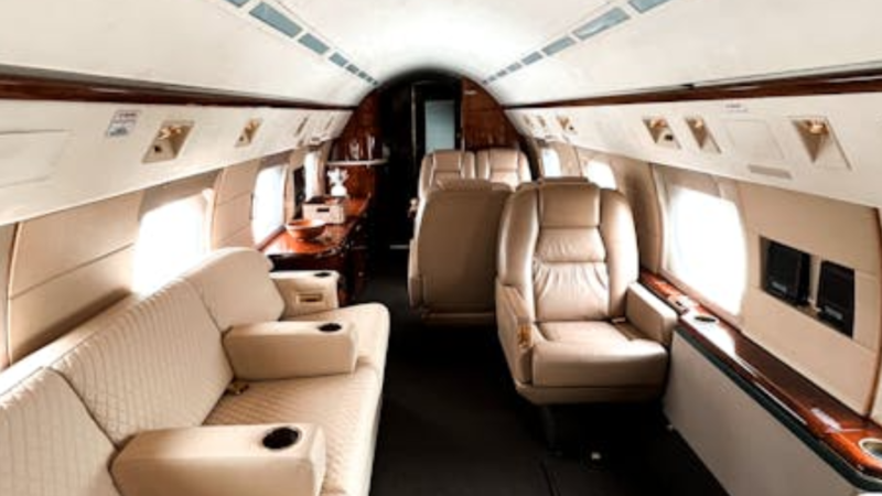 Private Jets Used by Celebrities: Luxury, Privacy, and Power in the Skies
